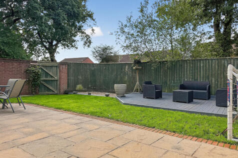 Enclosed Rear Garden