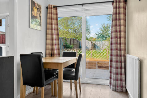 Dining Room, doors to garden