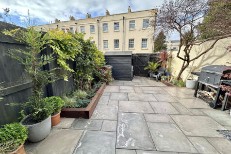 South Facing Garden