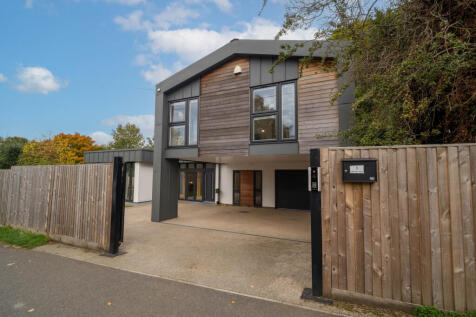 Electric gated front