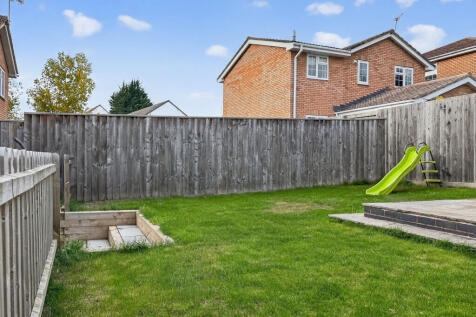 Rear Enclosed Garden