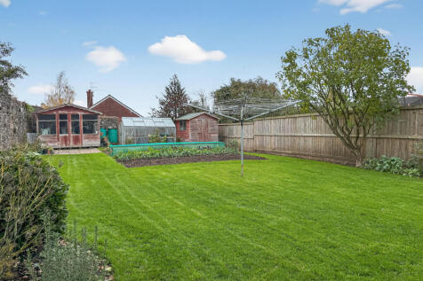 Enclosed Rear Garden