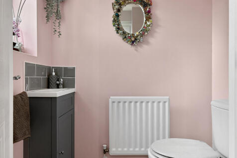 Downstairs Cloakroom/WC