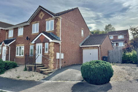18 Yallop Way