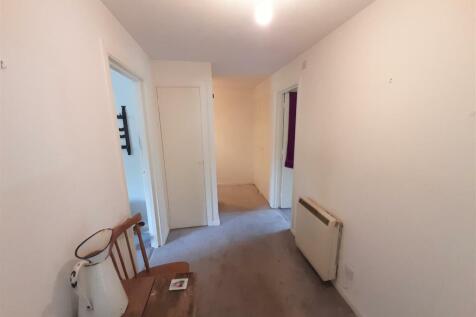 Hallway.jpg