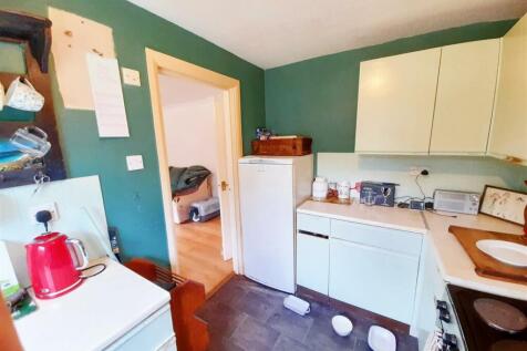 Kitchen new.jpeg