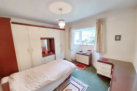 Ground floor bedroom 2