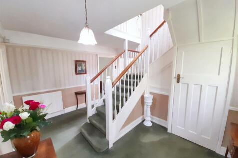 Hallway new.jpg