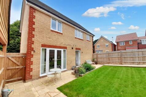 Rear garden 1 new.jpg