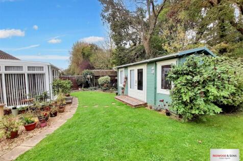 Rear garden 1 new.jpg