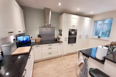 Kitchen new.jpg