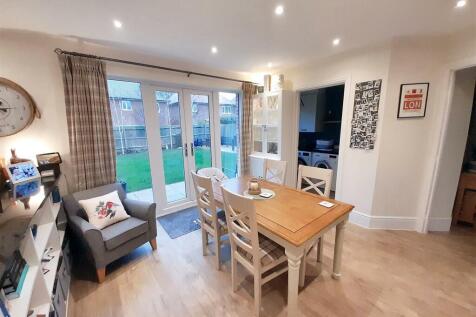 Dining area new.jpg