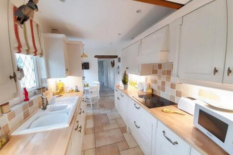 Kitchen new.jpg