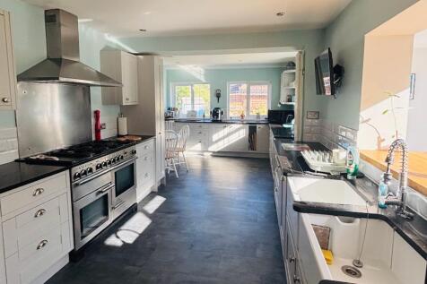 Kitchen revised 1.jpeg