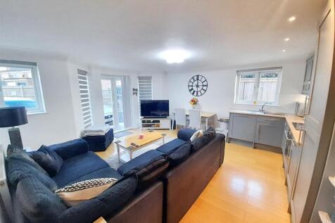 Kitchen / living / dining area