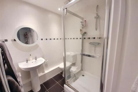 Ensuite shower room