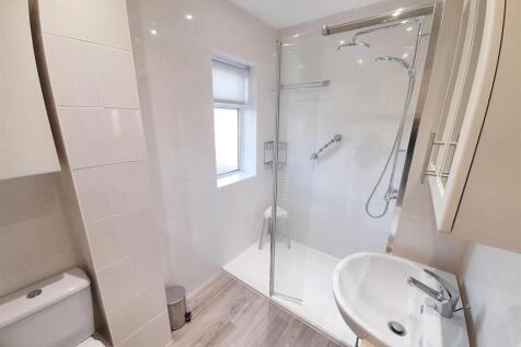 Shower room new.jpg