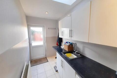 Utility room new.jpg