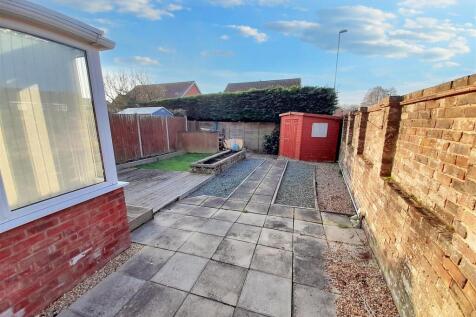 Rear garden 2 new.jpg