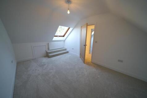 First-floor bedroom 2