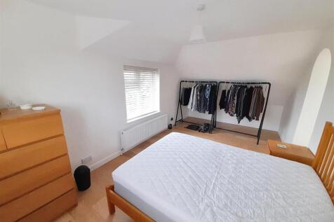 Bedroom One a new.jpg