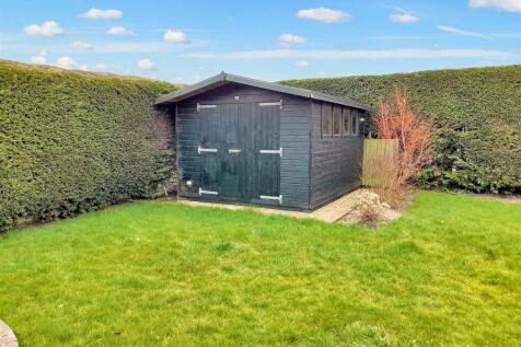 Shed new.jpg