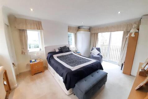 Second-floor bedroom