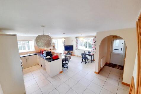 Kitchen living dining room 2 new.jpg