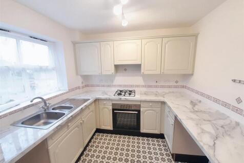 Kitchen (first-floor)