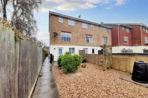 Rear garden Refurb 5 new.jpg