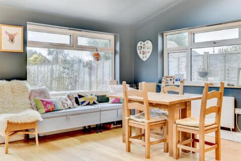 Family room 1 new.jpg