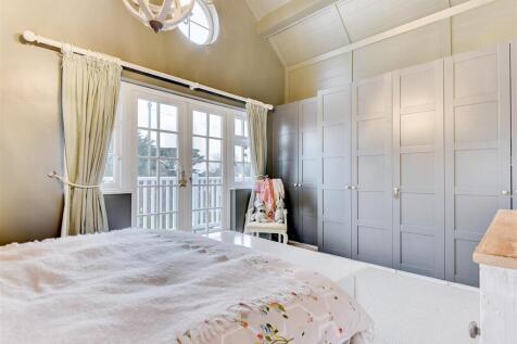 Bedroom 1c new.jpg