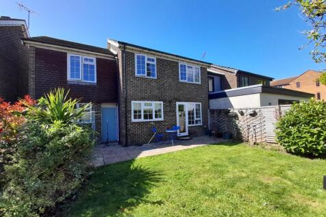 Rear garden 1.jpg