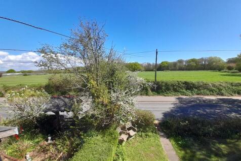 Front garden view.jpg