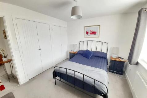 Bedroom 1a new.jpg