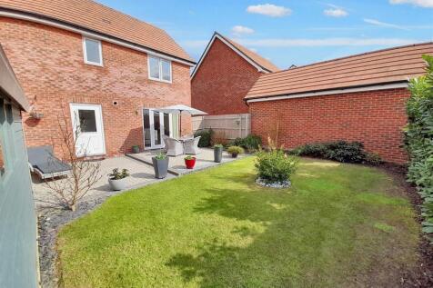 Rear garden 1 new.jpg