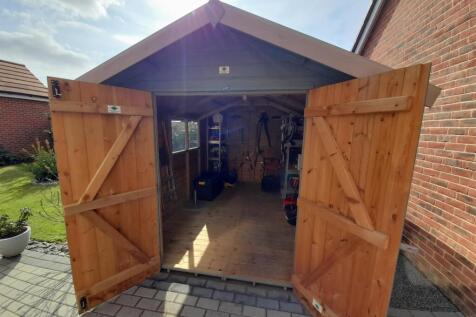 Shed.jpg