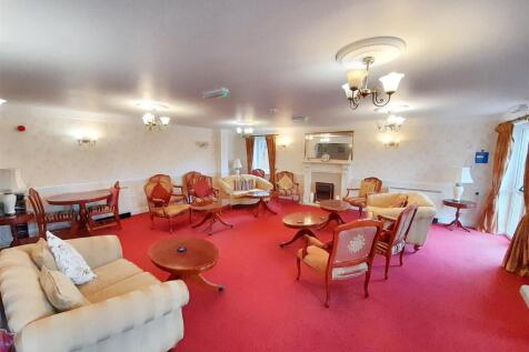 Residents lounge 1 new.jpg