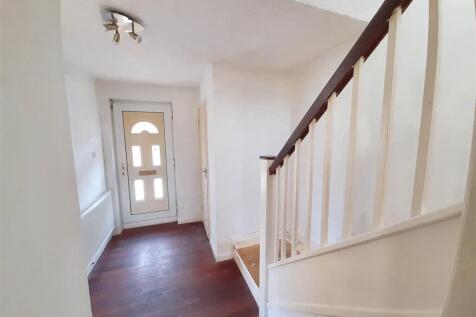 Entrance hall new.jpg