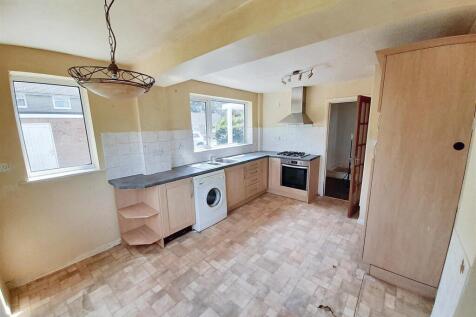 Kitchen breakfast room new.jpg