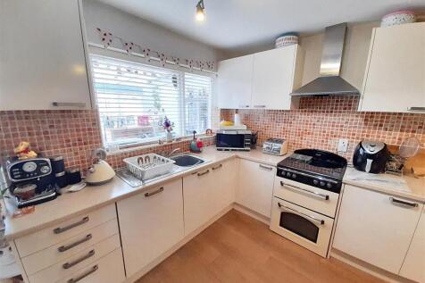 Kitchen new.jpg