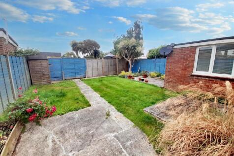Rear garden 1 new.jpg