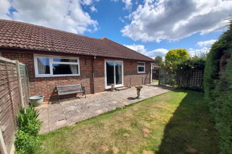 Rear garden 3.jpg