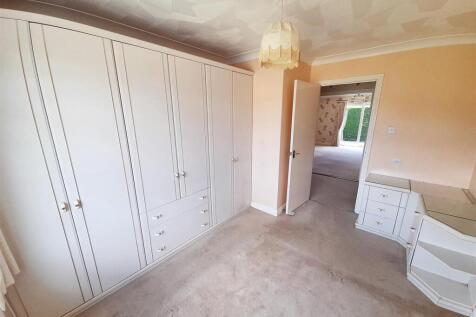 Bedroom 2 new.jpg