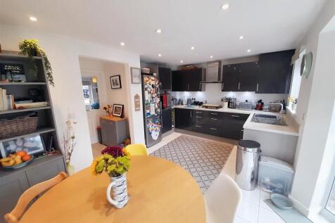 Kitchen dining room 2 new.jpg