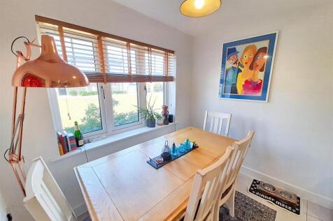 Dining area new.jpg