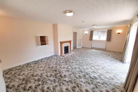 Living room new.jpg