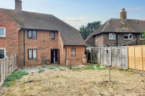 Rear garden 1 new.jpg