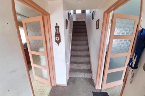 Hallway new.jpg