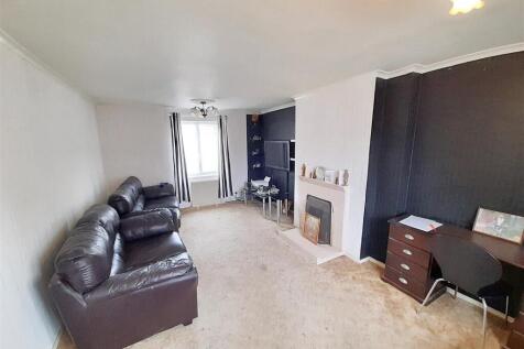 Living room new.jpg